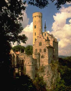 castle.jpg (26602 bytes)